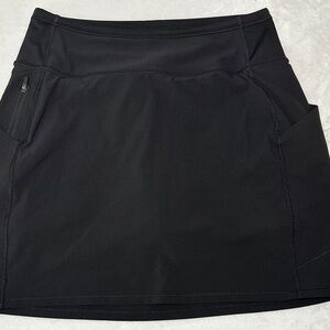 Athleta Black Action Skort in Dobby 16.5” XS